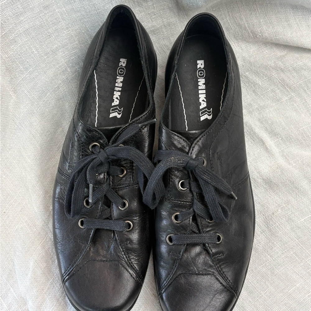 Romika Black Leather Lace-Up Casual Sneakers Size 39